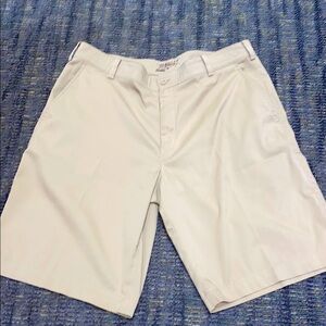 NIKE PRO GOLF SHORTS TAN MENS SIZE 34 VERY GOOD CLEAN CONDITION